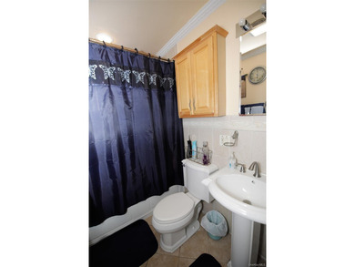 Legal two-family Colonial tucked away on large cul-de-sac - photo 25