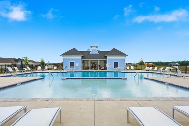 Welcome to this beautifully maintained 3-bedroom, 2-bath home - photo 28