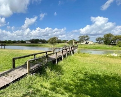 Tucked at the end of a quiet cul-de-sac, this FURNISHED - photo 37