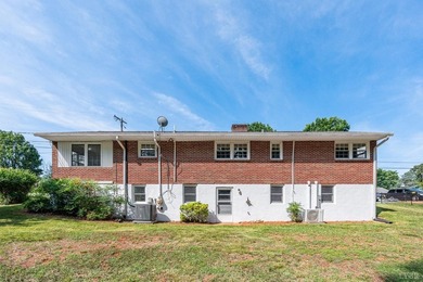 Price Revise! Welcome to 140 Moorman Drive! This beautifully - photo 25