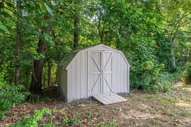 Price Revise! Welcome to 140 Moorman Drive! This beautifully - photo 29
