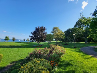 Rarely available TOP (4th) FLOOR 2 Bedroom, 2 Bath residence in - photo 38