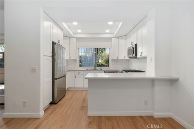 Welcome to effortless living in the heart of Rancho Santa - photo 2