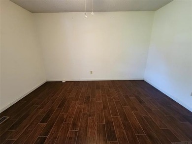 LONGTOWN ESTATES HOME WITH ACCESS TO THE WATER! Come home to - photo 45