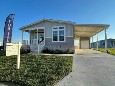 Lake Home For Sale in Zephyrhills, Florida