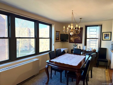 Deeded 1 Car Parking Included! Very Sunny and Spacious Corner - photo 3