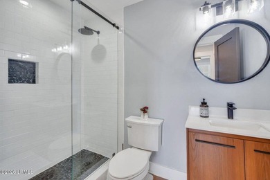 Stylishly updated and move-in ready, this second-floor - photo 14