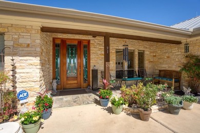 Luxurious Retreat Overlooking Lake Marble Falls Awaits You! - photo 6