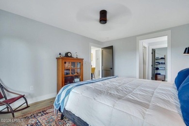 Stylishly updated and move-in ready, this second-floor - photo 20