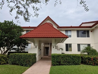 Gorgeous! Experience five star luxury living! 2nd floor (top - photo 22