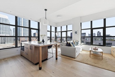 A rare offering on Greenpoint's desirable waterfront, this - photo 1