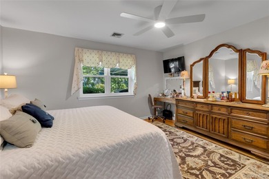 Welcome to this beautifully maintained, energy-efficient - photo 12