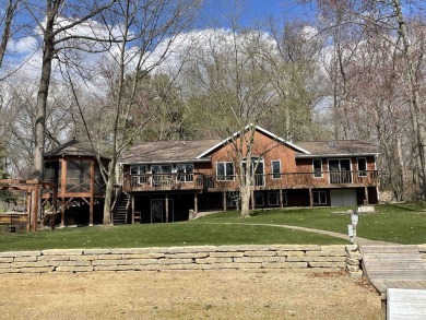 Lake Home For Sale in Merrimac, Wisconsin