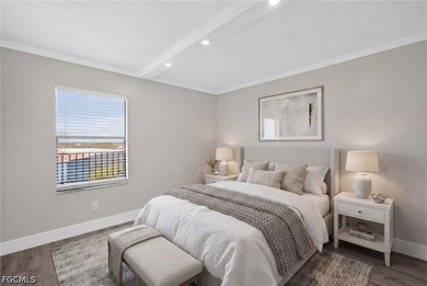 Amazing! The views from this top floor beautifully renovated - photo 22