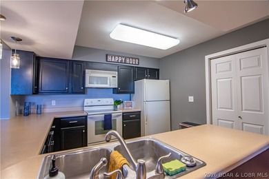 The Knolls is a great complex and this is a nice unit with a - photo 38