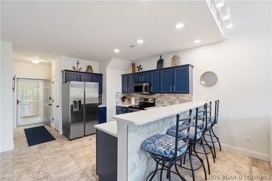 This is the kind of lake condo people wait for-top-floor views - photo 11