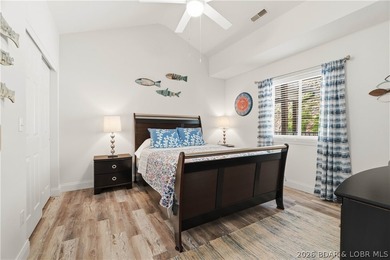 This is the kind of lake condo people wait for-top-floor views - photo 16