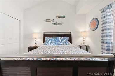 This is the kind of lake condo people wait for-top-floor views - photo 17