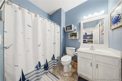This is the kind of lake condo people wait for-top-floor views - photo 22