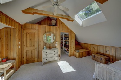 Nestled along 150 feet of private frontage on beautiful Good - photo 23