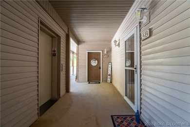 This is the kind of lake condo people wait for-top-floor views - photo 29