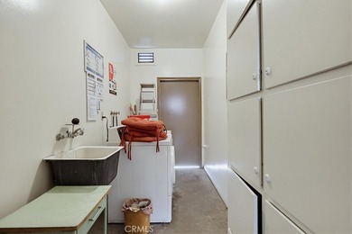 Don't miss this cute 1 bedroom, 1 bath condo, 3 blocks from the - photo 39