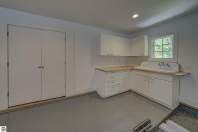 Nestled along 150 feet of private frontage on beautiful Good - photo 46