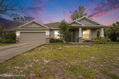 5 bed + 1 / 3 Bathroom. MOTIVATED SELLER! Welcome to this - photo 1