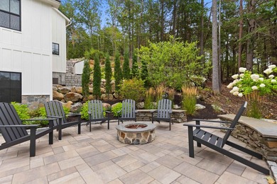 Set on nearly an acre with 201 feet of pristine Lake - photo 6