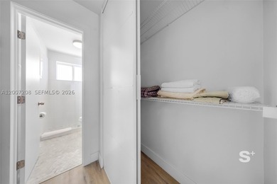 Rare opportunity to acquire Casa Park, a fully renovated 14-unit - photo 11
