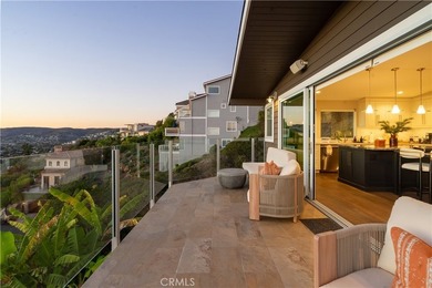 Fully Furnished Rental with Breathtaking Panoramic Coastline and - photo 11