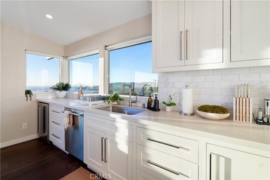 Fully Furnished Rental with Breathtaking Panoramic Coastline and - photo 15