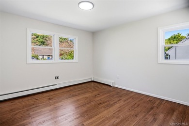 Welcome to this beautifully renovated 4-bedroom, 2-bath Cape - photo 16