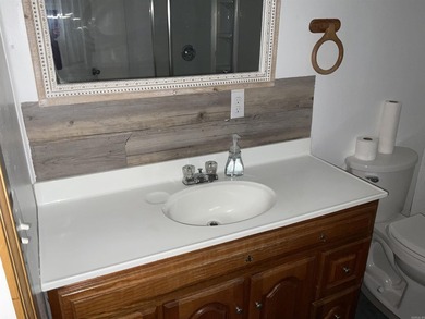 MOTIVATED SELLER !!!! Corner Lot Super cute home with a metal - photo 18
