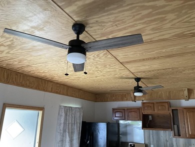 MOTIVATED SELLER !!!! Corner Lot Super cute home with a metal - photo 22