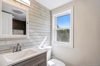 Welcome to this beautifully renovated 4-bedroom, 2-bath Cape - photo 23