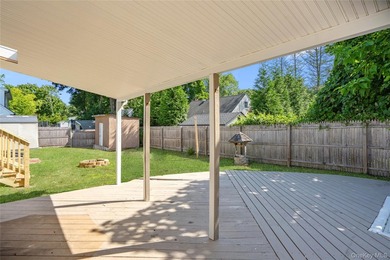 Welcome to this beautifully renovated 4-bedroom, 2-bath Cape - photo 28