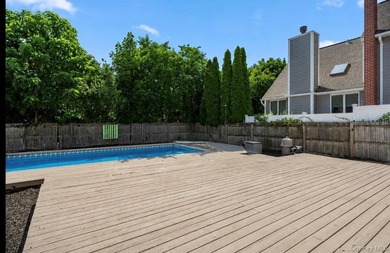Welcome to this beautifully renovated 4-bedroom, 2-bath Cape - photo 32
