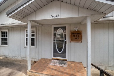 Enjoy seasonal lake views of Beaver Lake from this inviting - photo 33
