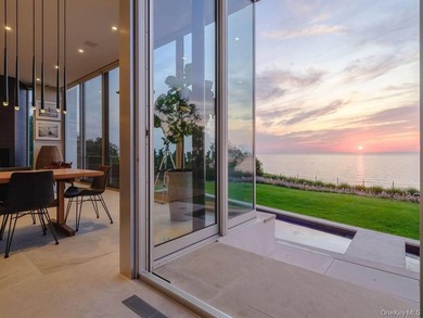 Cutchogue Showstopper. Perched atop a 55-foot bluff overlooking - photo 8