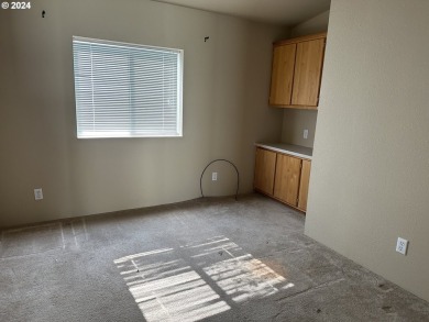 Beautiful open concept three bedroom home with an office that - photo 11