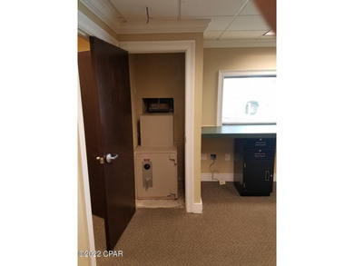 VERY LARGE PRICE REDUCTION. This property is the perfect spot - photo 14