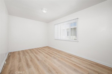 Premier location in Belmont Shore~ WALKING DISTANCE to the Ocean - photo 14