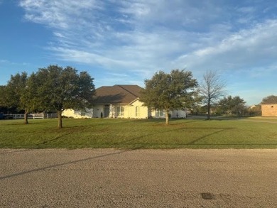Lake Home Sale Pending in Granbury, Texas