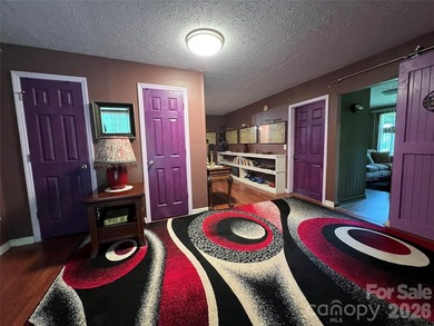 Looking for a big home with lots of space and storage? Here it - photo 15