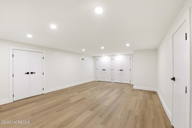 Completely renovated and move-in ready 3-bedroom, 2-bath ranch - photo 18