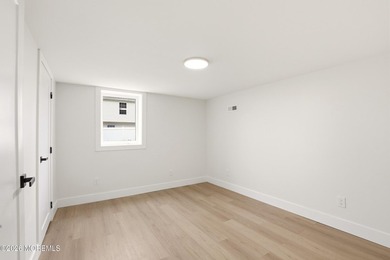 Completely renovated and move-in ready 3-bedroom, 2-bath ranch - photo 20