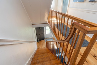 Welcome to the Abraham Lent House, a beautiful estate that - photo 21