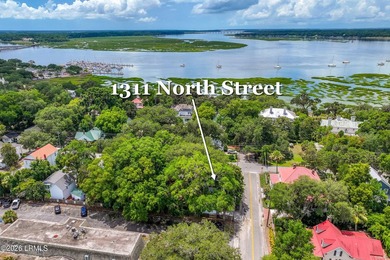 Welcome to 1311 North Street, a beautifully maintained - photo 25