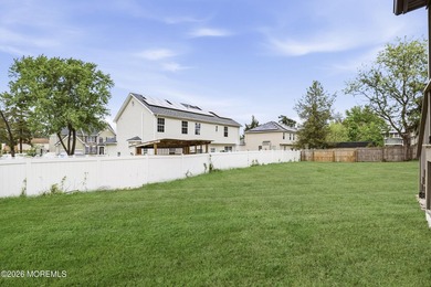 Completely renovated and move-in ready 3-bedroom, 2-bath ranch - photo 29